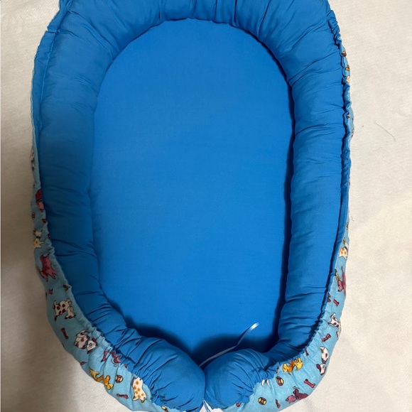 Colorful Pet Bed with Animal Print - Picture 3 of 4